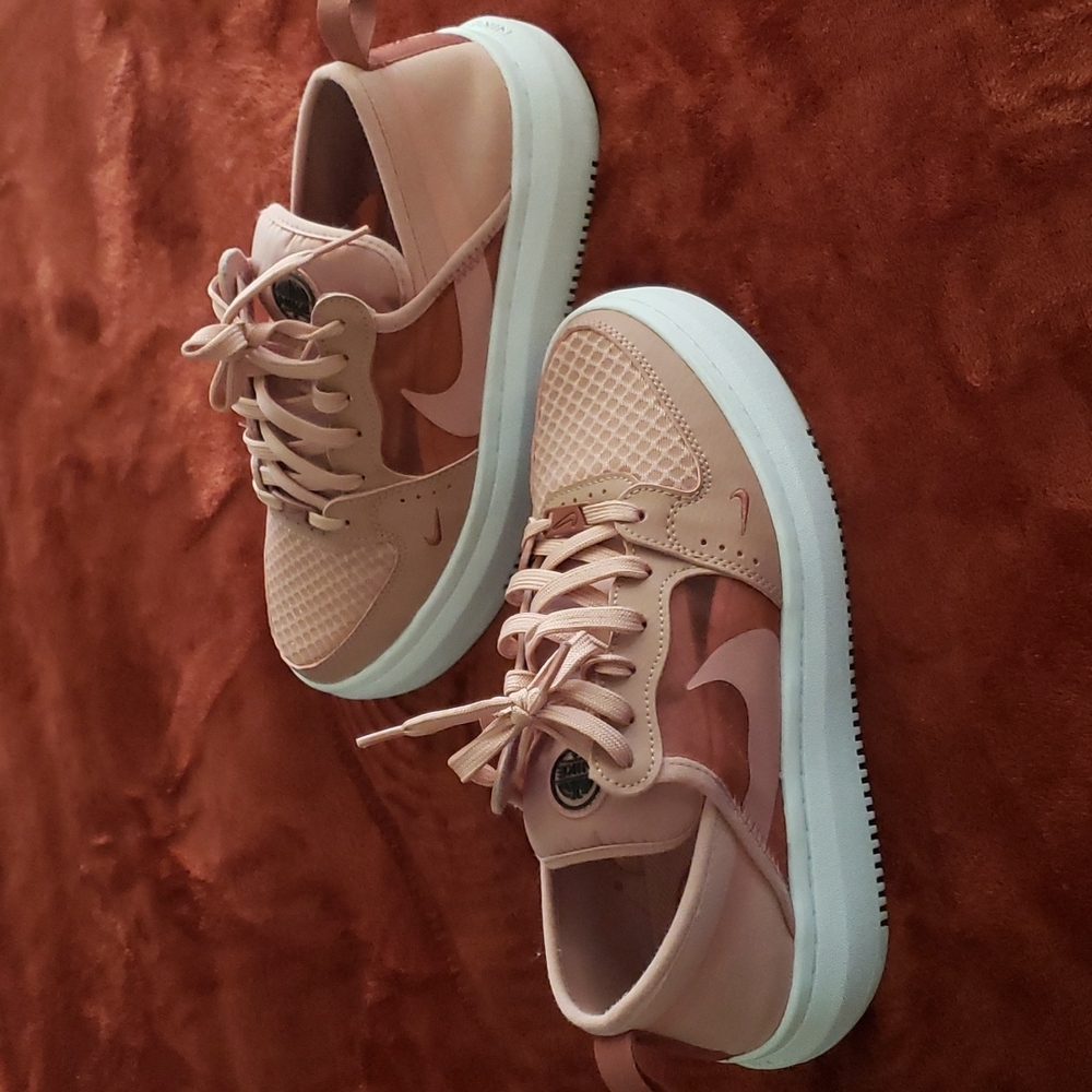Nike Court Vision